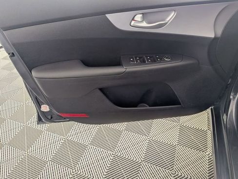 Used 2024 Kia Forte LXS FWD image 10