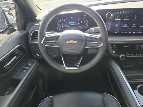 Used 2025 Chevrolet Tahoe Premier RWD image 14