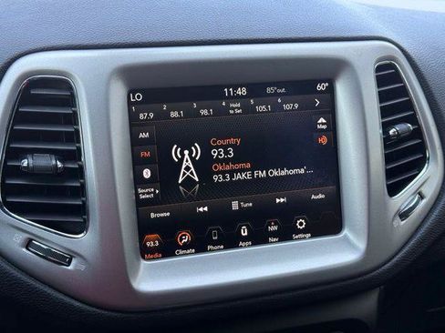 Used 2021 Jeep Compass Latitude FWD image 12