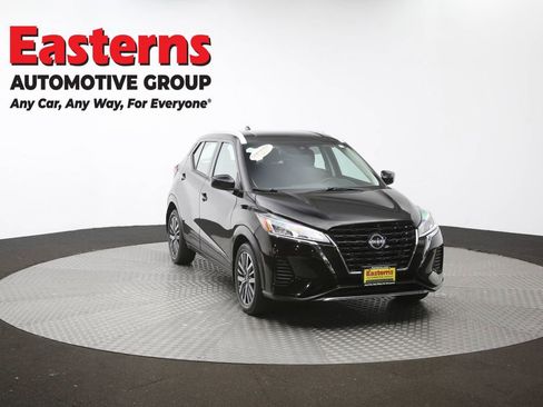 Used 2023 Nissan Kicks SV FWD image 49