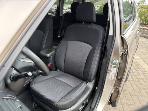 Used 2014 Subaru Forester 2.5i Premium w/ All-Weather Package AWD/4WD image 12