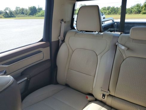 Used 2019 RAM 1500 Laramie image 12