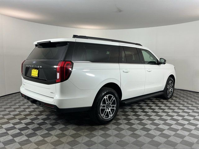 Used 2026 Ford Expedition Max Active AWD/4WD image 4