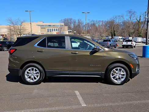 Used 2023 Chevrolet Equinox LT image 7