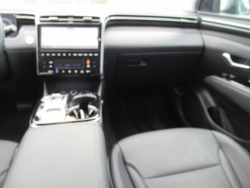 Used 2024 Hyundai Tucson Limited FWD image 14