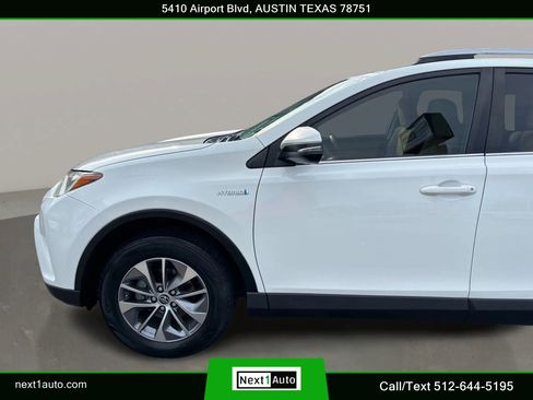 Used 2018 Toyota RAV4 XLE image 11