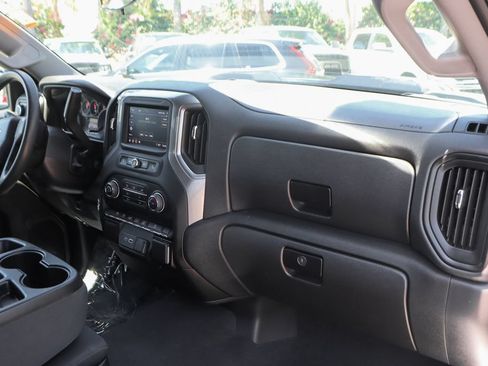 Used 2024 Chevrolet Silverado 1500 Custom Trail Boss w/ Turbomax Blackout Package AWD/4WD image 36