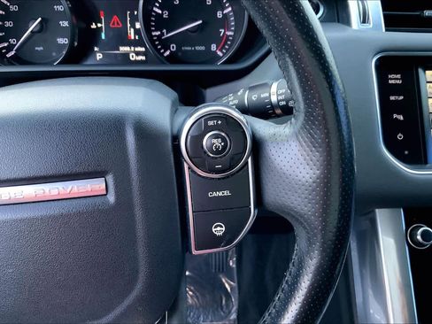 Used 2014 Land Rover Range Rover Sport HSE AWD/4WD image 24