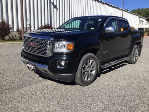 Used 2020 GMC Canyon Denali image 3