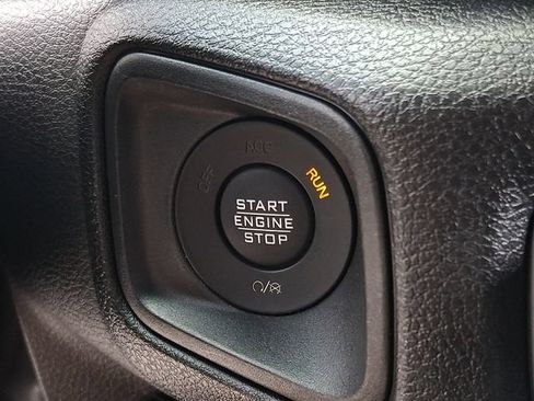 Used 2024 Jeep Wrangler Unlimited Sport AWD/4WD image 25