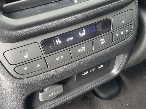 New 2026 Honda Ridgeline Black Edition image 9