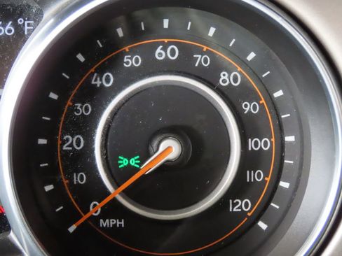 Used 2021 Jeep Wrangler Sport S image 34