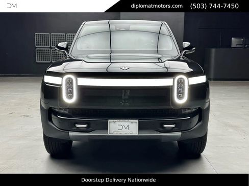Used 2022 Rivian R1T Launch Edition image 10