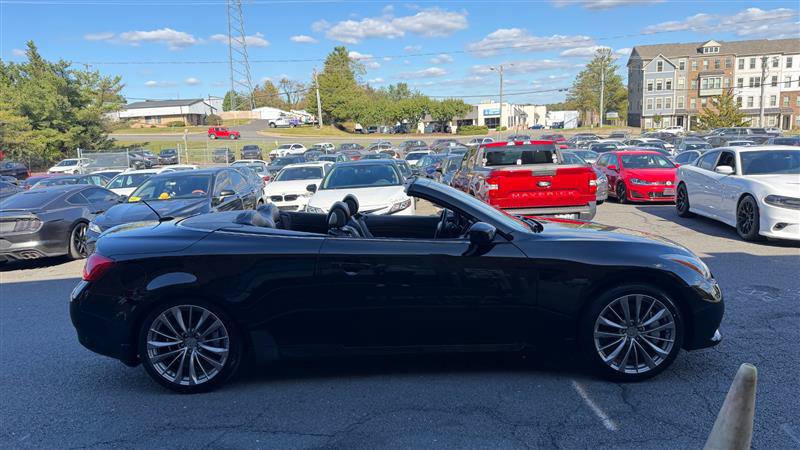 Used 2014 INFINITI Q60 Sport Convertible w/ Premium Package RWD image 30