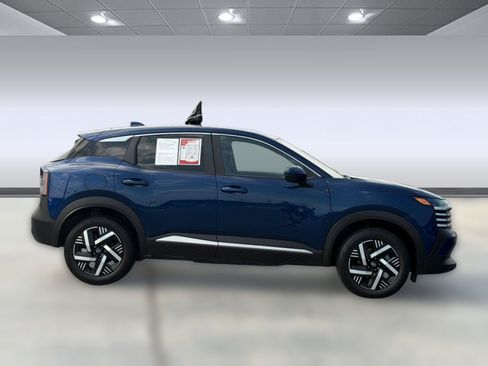 Certified 2025 Nissan Kicks SV FWD image 12