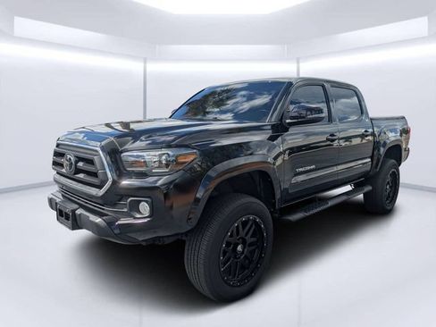 Used 2022 Toyota Tacoma SR5 w/ Technology Package RWD image 7
