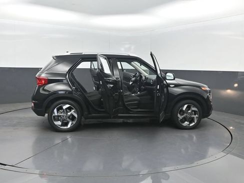 Used 2022 Hyundai Venue SEL FWD image 38