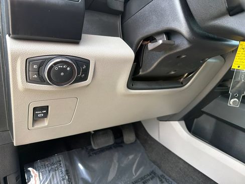 Used 2019 Ford F150 XL w/ Equipment Group 101A Mid RWD image 19