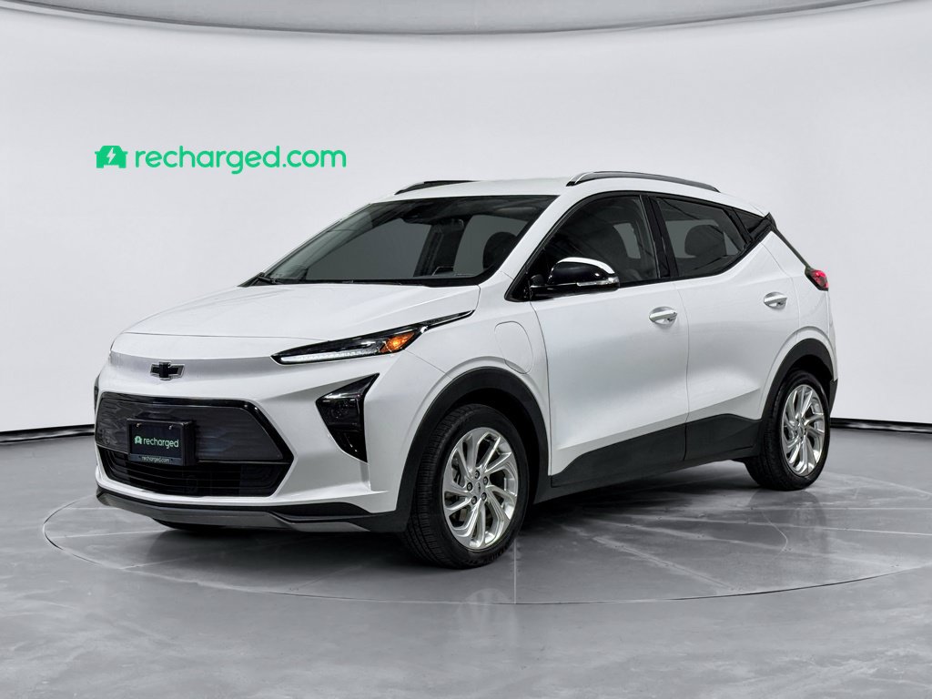 Used 2023 Chevrolet Bolt EUV LT FWD image 1