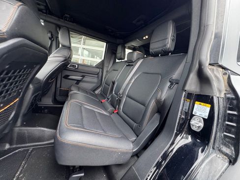 Used 2024 Ford Bronco Badlands image 26
