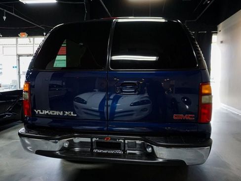 Used 2001 GMC Yukon XL 4WD image 17