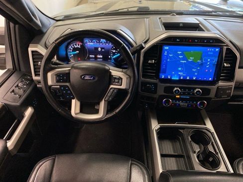 Certified 2022 Ford F250 Lariat w/ Lariat Ultimate Package image 11