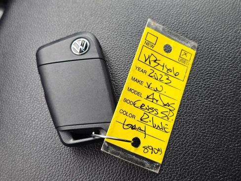 Certified 2023 Volkswagen Atlas Cross Sport SEL Premium R-Line image 32