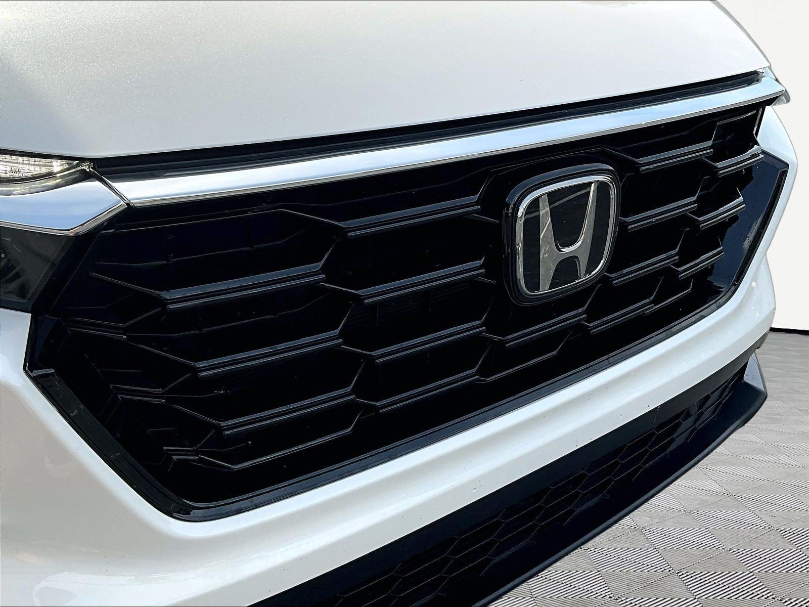 Used 2025 Honda CR-V EX-L image 33
