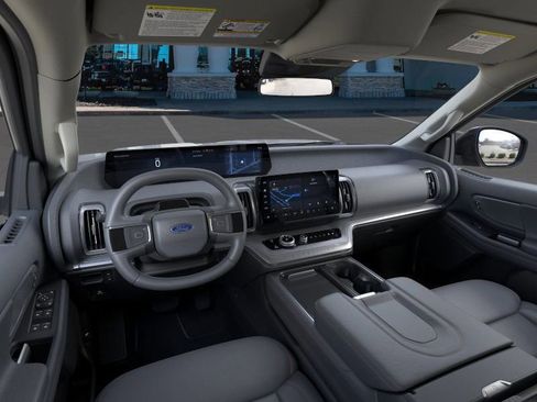 New 2026 Ford Expedition Max Active image 9