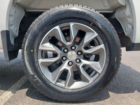 Used 2025 Chevrolet Silverado 1500 LT AWD/4WD image 33