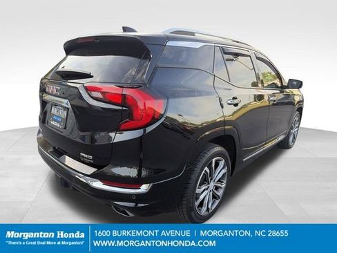 Used 2020 GMC Terrain Denali w/ Denali Premium Package AWD/4WD image 9