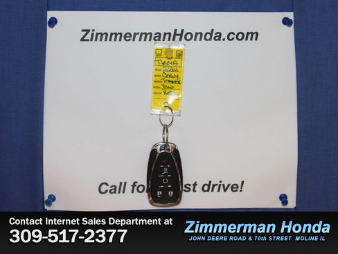 Used 2024 Chevrolet Traverse RS AWD/4WD image 28