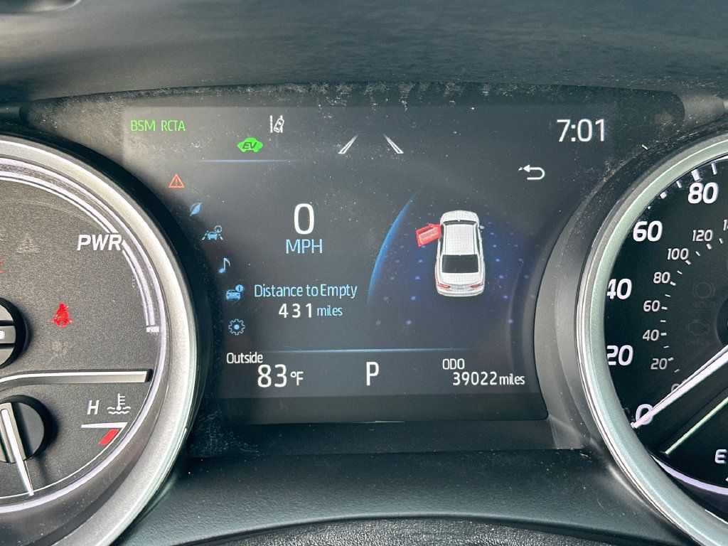 Used 2023 Toyota Camry XLE w/ Cold Weather Package FWD image 21
