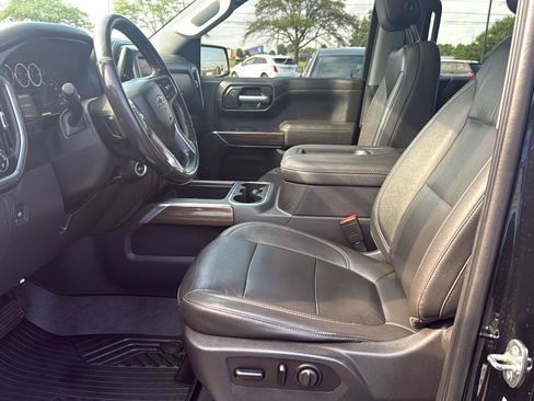 Used 2021 Chevrolet Silverado 1500 LT Trail Boss w/ Convenience Package II AWD/4WD image 12