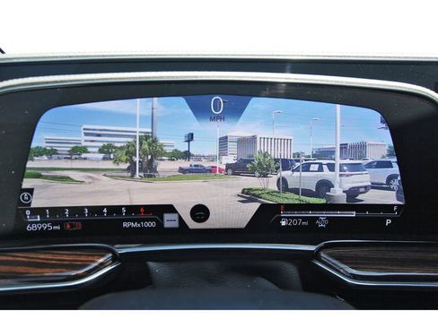 Used 2023 Cadillac Escalade Premium Luxury image 12