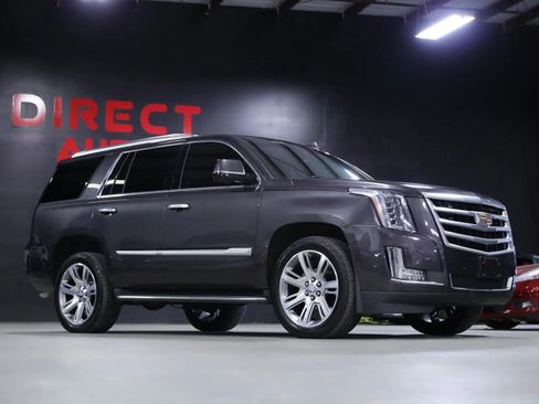 Used 2017 Cadillac Escalade Luxury image 9