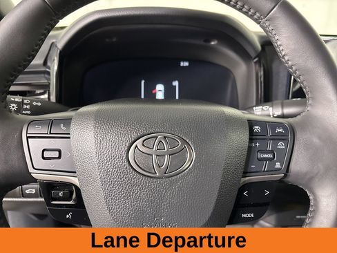 Used 2025 Toyota Camry XSE image 14