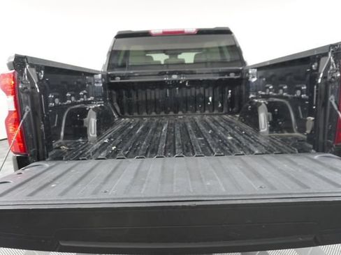 Used 2025 Chevrolet Silverado 1500 LT AWD/4WD image 36