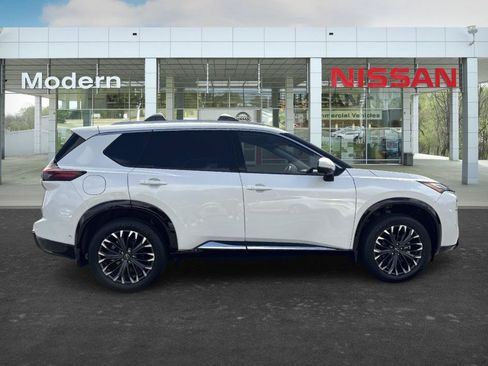 Certified 2026 Nissan Rogue Platinum w/ Platinum Premium Package AWD/4WD image 6