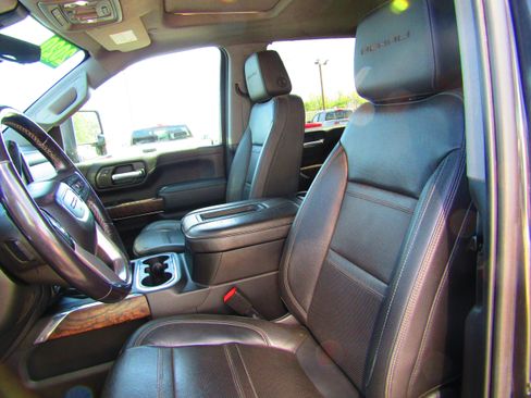 Used 2020 GMC Sierra 2500 Denali w/ Denali Ultimate Package image 12