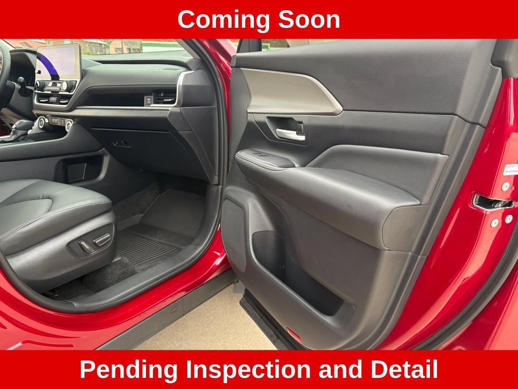 Used 2026 Toyota Grand Highlander AWD Hybrid image 35