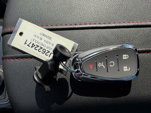 Certified 2025 Chevrolet Blazer RS image 26