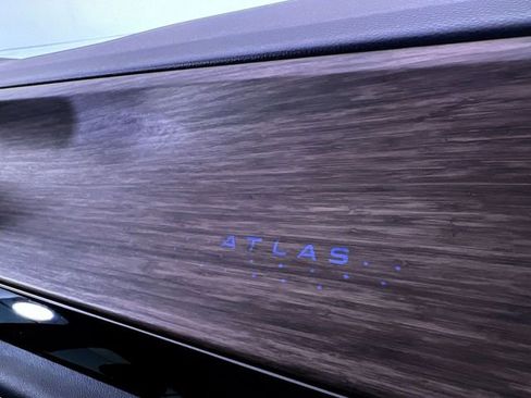 New 2025 Volkswagen Atlas SEL Premium R-Line image 28