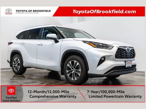 Certified 2026 Toyota Highlander XLE AWD/4WD image 1