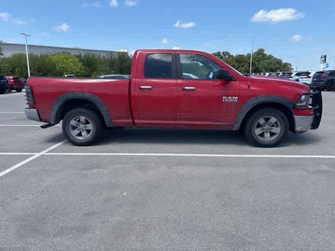 Used 2018 RAM 1500 Classic SLT image 6