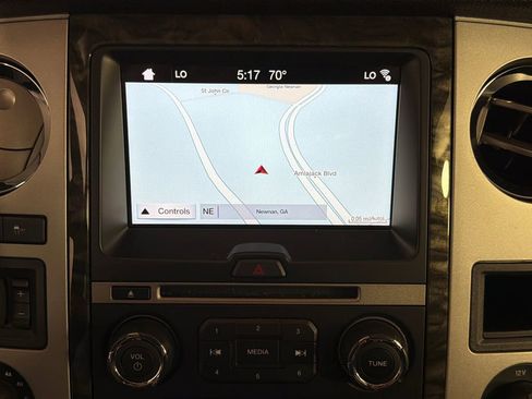 Used 2017 Ford Expedition Limited w/ Equipment Group 301A image 3