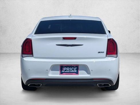 Certified 2023 Chrysler 300 Touring L w/ Comfort Group RWD image 7