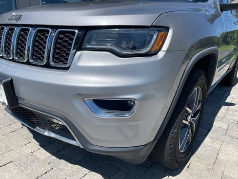 Used 2017 Jeep Grand Cherokee Limited w/ Luxury Group II AWD/4WD image 14