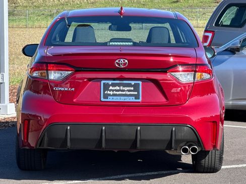 Used 2024 Toyota Corolla SE image 4