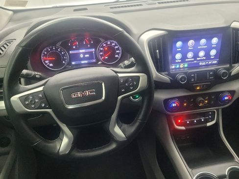 Used 2024 GMC Terrain SLT FWD image 22